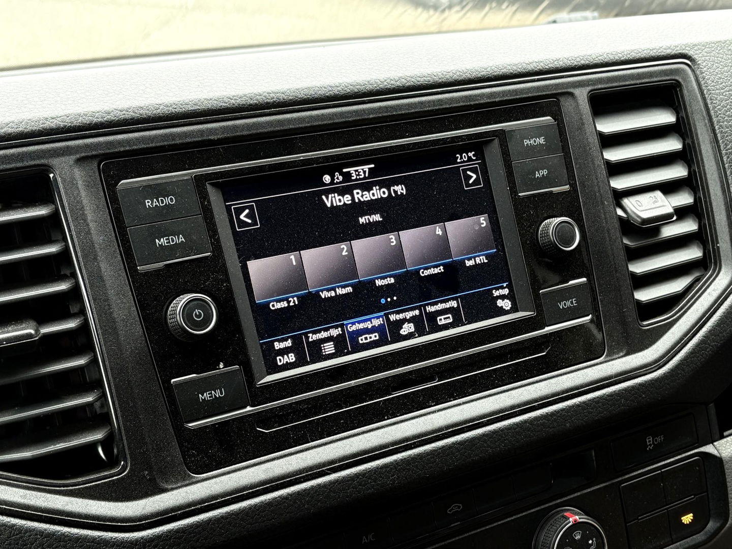 MAN TGE 35 2.0 L3H3 LUXE | LEDER | GASGEVEERDE CHAUFFEURSSTOEL | LED | CRUISE | LMV | SIDEBARS | DIK UITGEVOERD