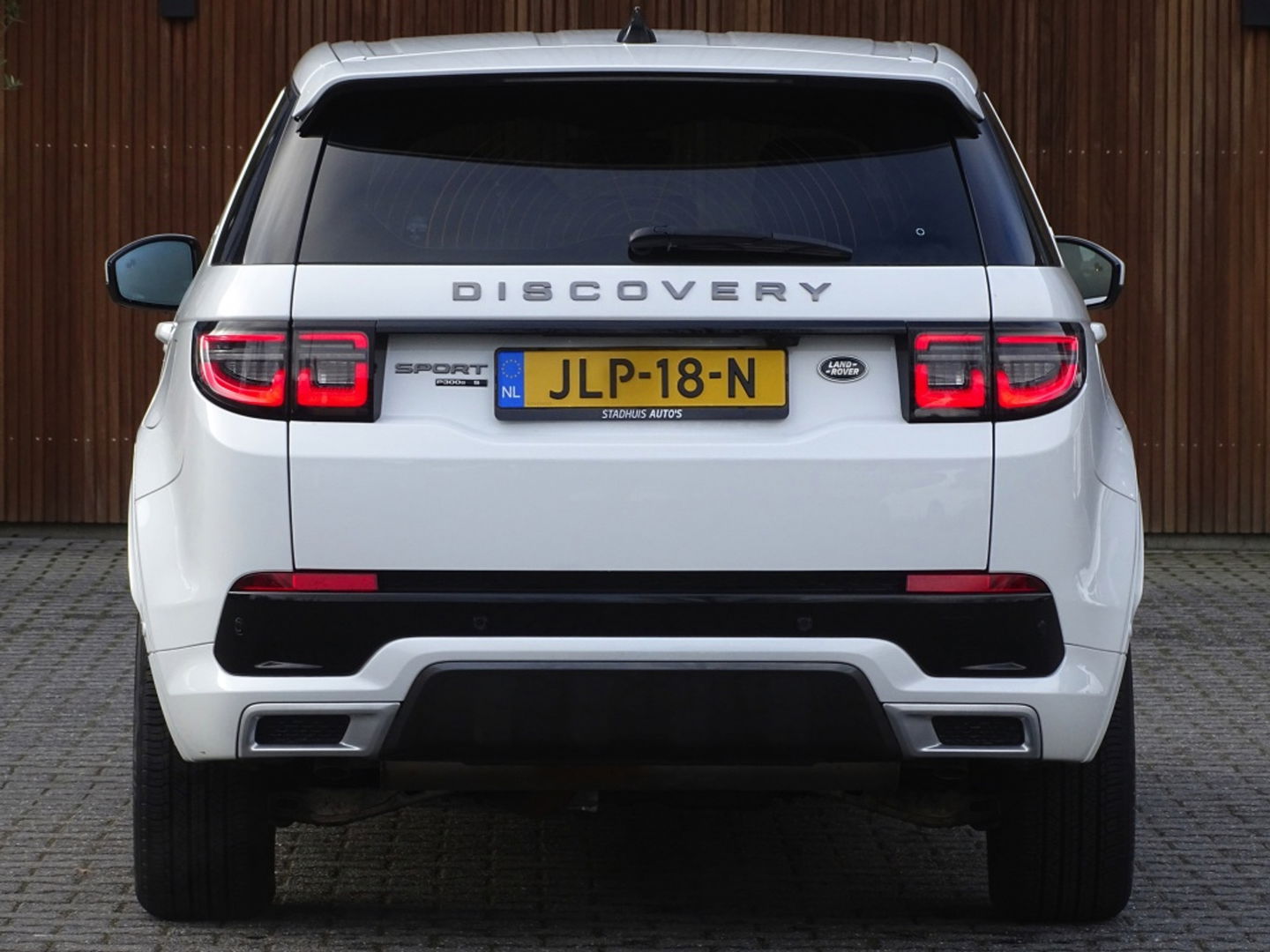 Land Rover Discovery Sport P300e 300PK automaat / R-Dynamic S / LED / 360° camera