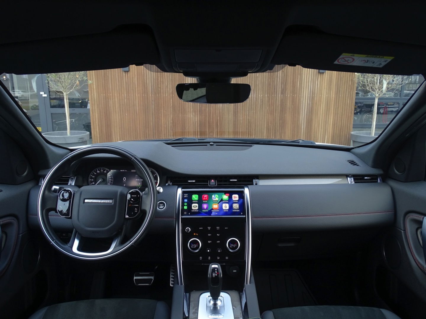 Land Rover Discovery Sport P300e 300PK automaat / R-Dynamic S / LED / 360° camera