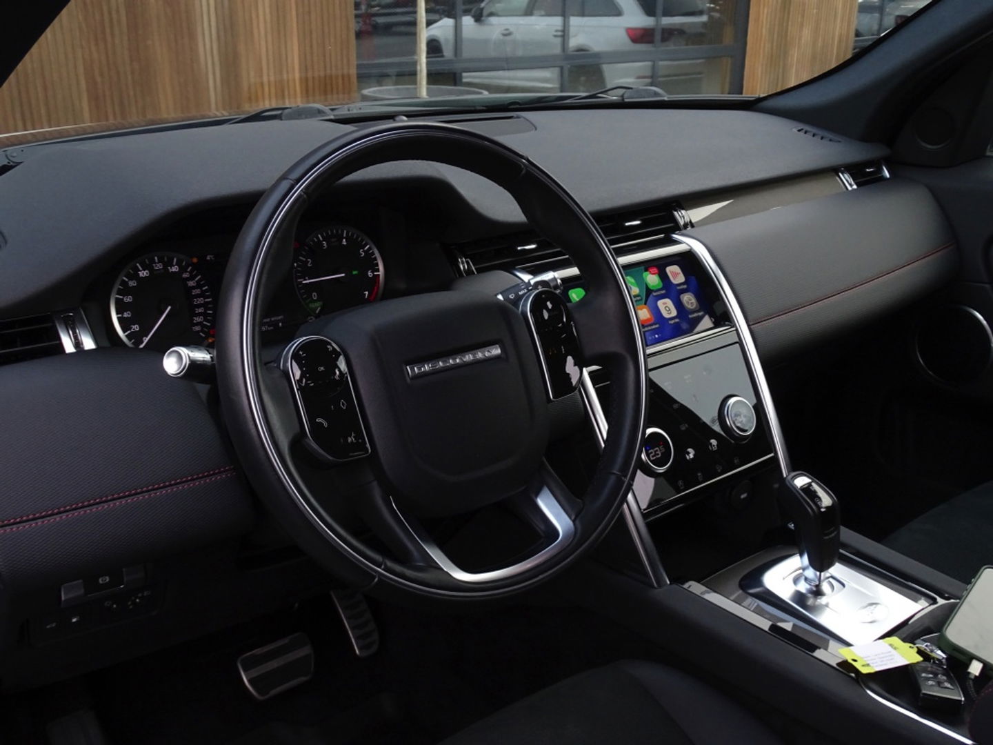 Land Rover Discovery Sport P300e 300PK automaat / R-Dynamic S / LED / 360° camera