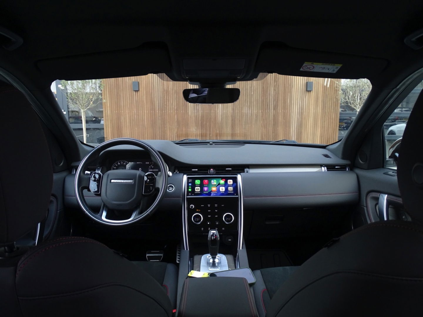 Land Rover Discovery Sport P300e 300PK automaat / R-Dynamic S / LED / 360° camera