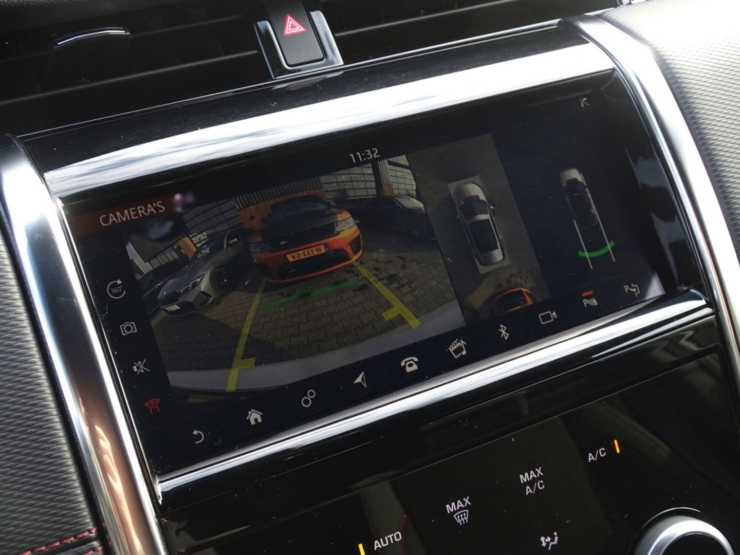 Land Rover Discovery Sport P300e 300PK automaat / R-Dynamic S / LED / 360° camera