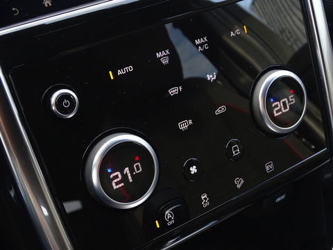 Land Rover Discovery Sport P300e 300PK automaat / R-Dynamic S / LED / 360° camera