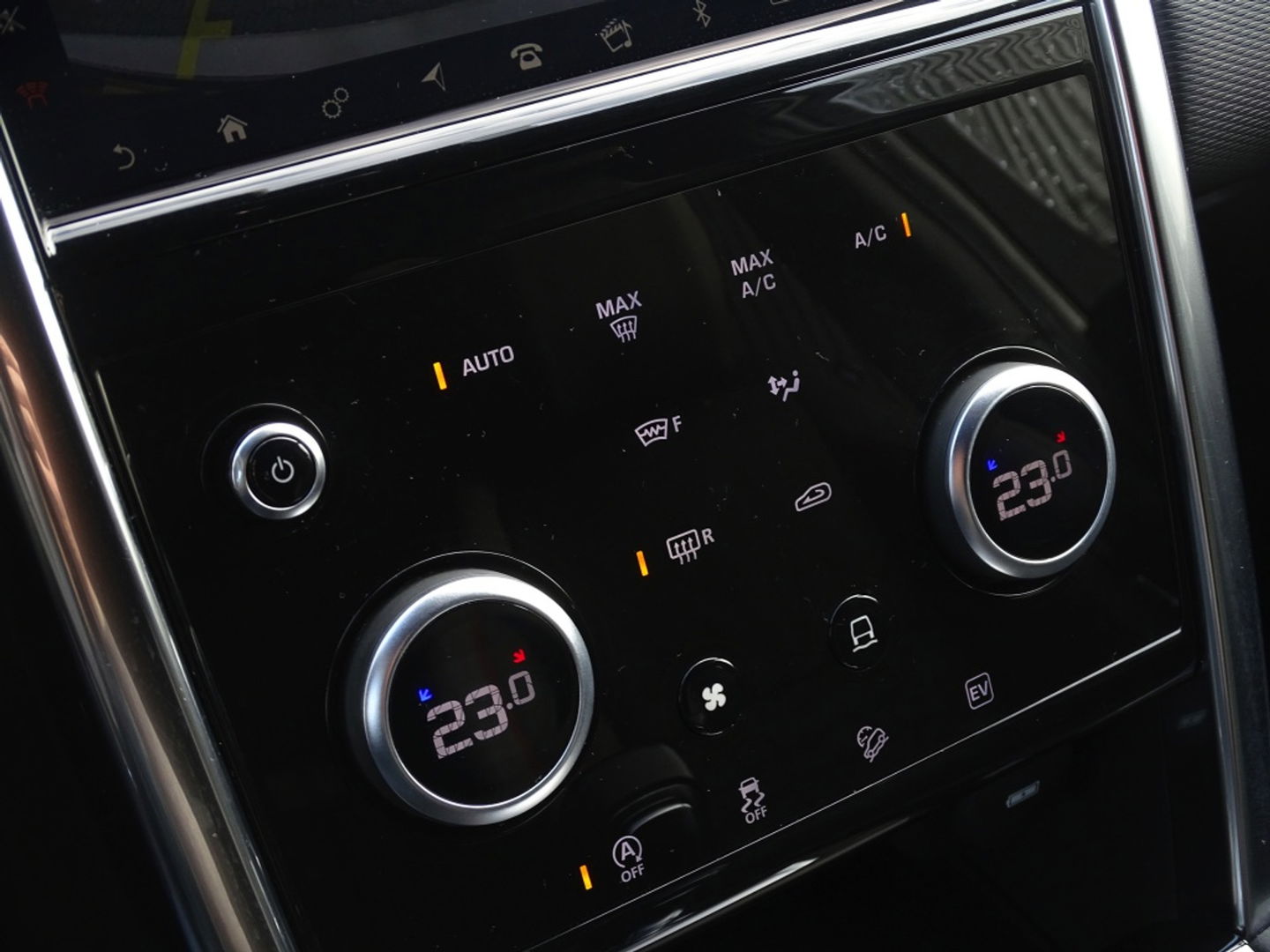 Land Rover Discovery Sport P300e 300PK automaat / R-Dynamic S / LED / 360° camera