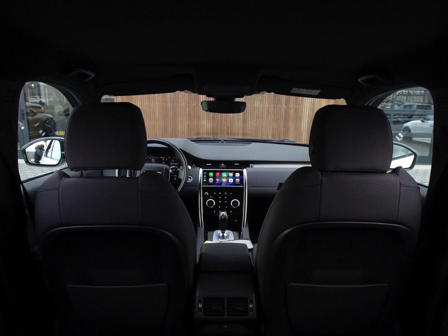 Land Rover Discovery Sport P300e 300PK automaat / R-Dynamic S / LED / 360° camera