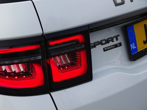 Land Rover Discovery Sport P300e 300PK automaat / R-Dynamic S / LED / 360° camera