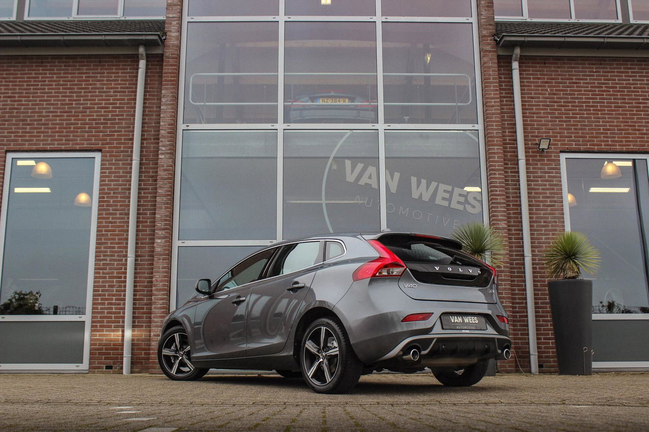 Volvo V40