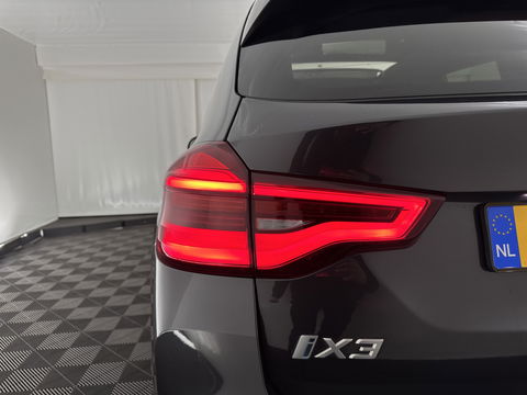 BMW iX3 High Executive 80 kWh [ 3-Fase-11kW ] {SOH-96%} (INCL-BTW) Aut. *PANO | LEATHER | HARMAN/KARDON | FULL-LED | BLINDSPOT | MEMORY-PACK | DIGI-COCKPIT | HEATED-SPORTSEATS | KEYLESS | TOPVIEW | DAB+ | NAVI-FULLMAP | HEAD-UP | 20''ALU*