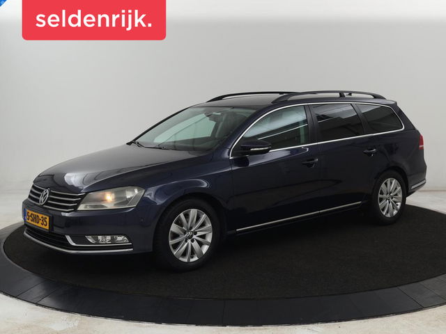 Volkswagen Passat - 2.0 TSI Highline | Leder/Alcantara | Stoelverwarming | Trekhaak | Camera | Park Assist | Navigatie | Cruise control | Bluetooth | Climate control