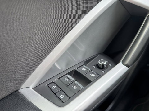 Audi Q3 Sportback 45 TFSI e S Edition Panorama 245PK Matrix 2022 sfeerverlichting