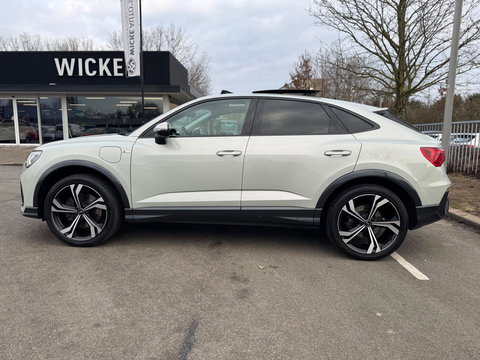 Audi Q3 Sportback 45 TFSI e S Edition Panorama 245PK Matrix 2022 sfeerverlichting