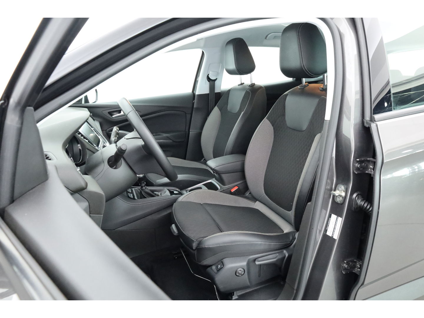 Opel Grandland X 1.2 Turbo Business Elegance | Navi | Apple CarPlay | 18 '' | Dodehoekdet. | Camera | Cruise | PDC | LED