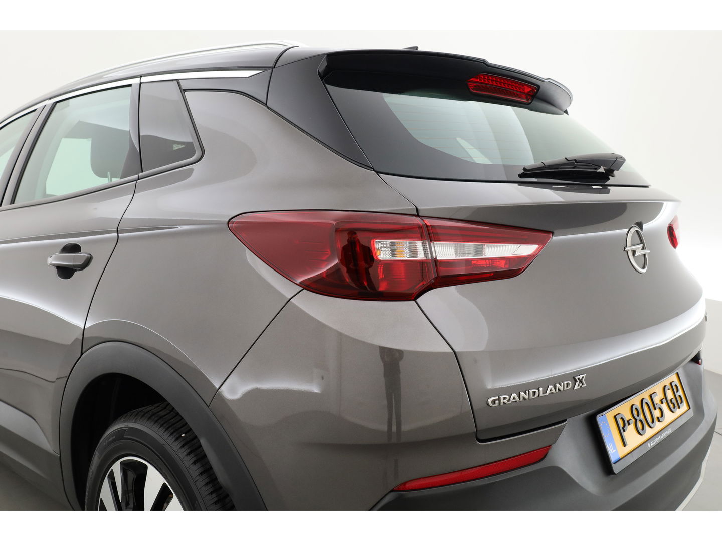 Opel Grandland X 1.2 Turbo Business Elegance | Navi | Apple CarPlay | 18 '' | Dodehoekdet. | Camera | Cruise | PDC | LED
