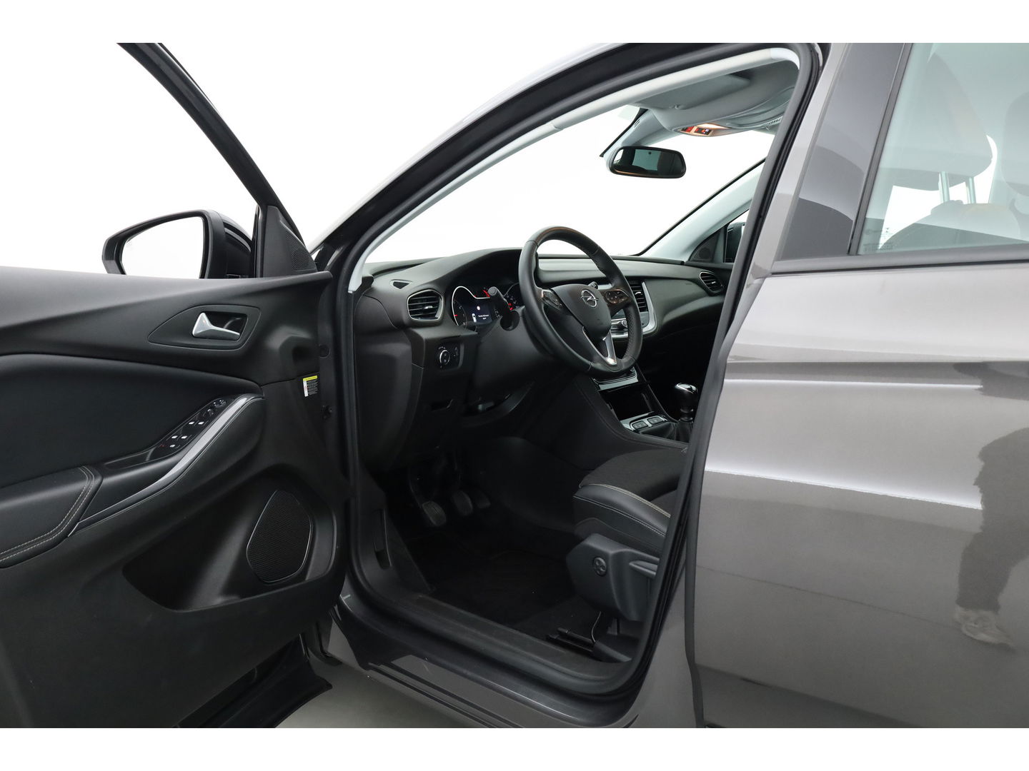 Opel Grandland X 1.2 Turbo Business Elegance | Navi | Apple CarPlay | 18 '' | Dodehoekdet. | Camera | Cruise | PDC | LED
