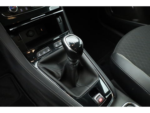 Opel Grandland X 1.2 Turbo Business Elegance | Navi | Apple CarPlay | 18 '' | Dodehoekdet. | Camera | Cruise | PDC | LED