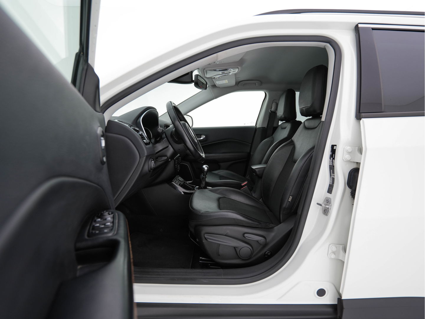 Jeep Compass 1.3T Limited (INCL-BTW) *LEATHER-MICROFIBRE | FULL-LED | NAVI-FULLMAP | KEYLESS | COMFORTSEATS | CAMERA | PRIVACYGLASS | DAB | ECC | PDC | CRUISE | TOWBAR | LANE-ASSIST | CAPRLAY | 18''ALU*