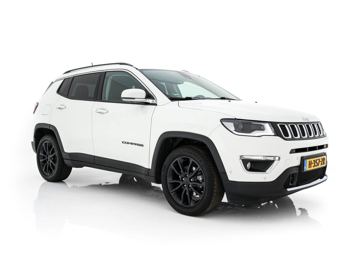 Jeep Compass 1.3T Limited (INCL-BTW) *LEATHER-MICROFIBRE | FULL-LED | NAVI-FULLMAP | KEYLESS | COMFORTSEATS | CAMERA | PRIVACYGLASS | DAB | ECC | PDC | CRUISE | TOWBAR | LANE-ASSIST | CAPRLAY | 18''ALU*