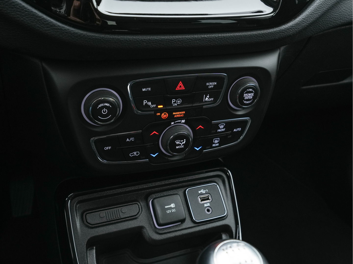 Jeep Compass 1.3T Limited (INCL-BTW) *LEATHER-MICROFIBRE | FULL-LED | NAVI-FULLMAP | KEYLESS | COMFORTSEATS | CAMERA | PRIVACYGLASS | DAB | ECC | PDC | CRUISE | TOWBAR | LANE-ASSIST | CAPRLAY | 18''ALU*