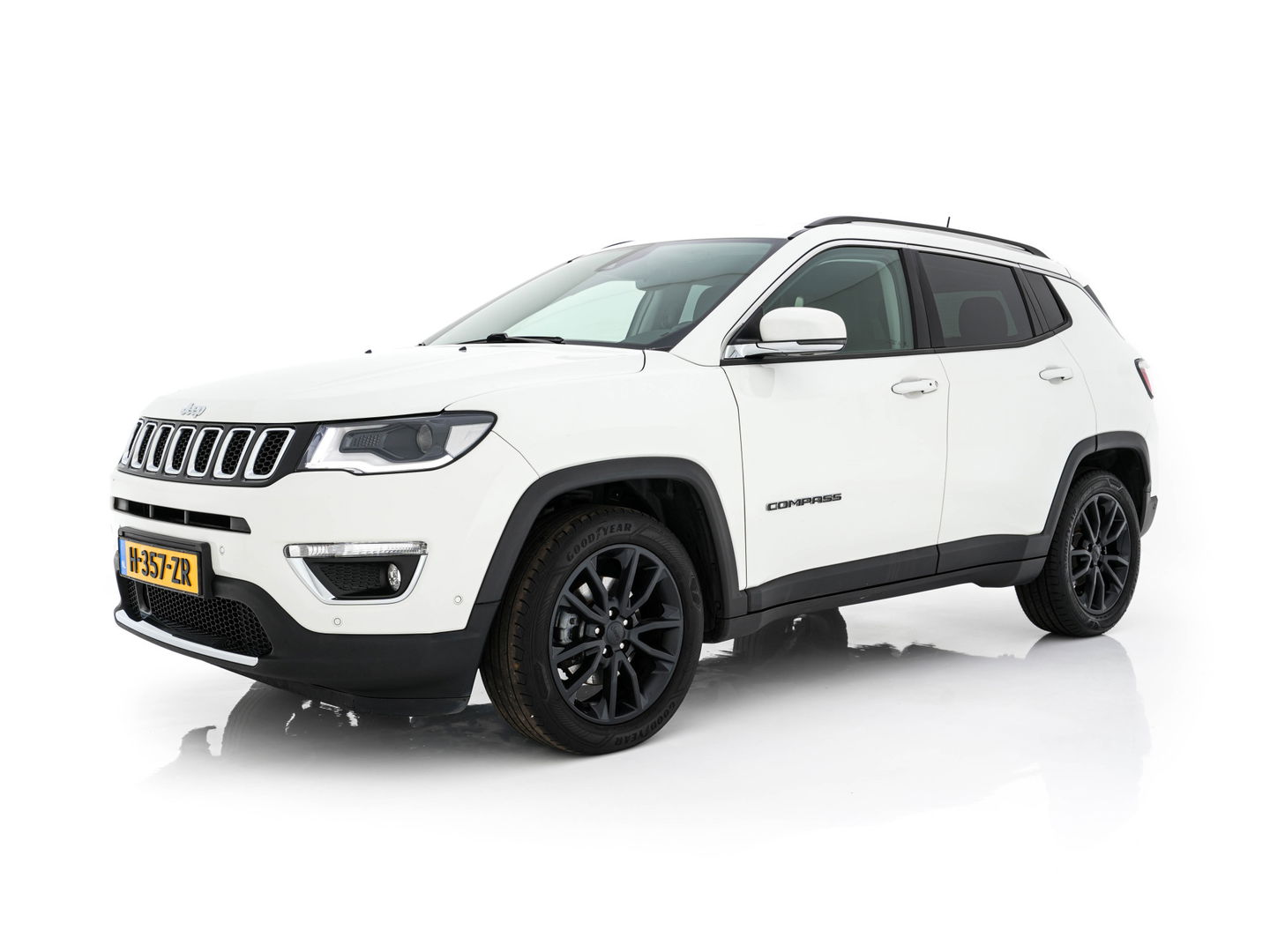 Jeep Compass 1.3T Limited (INCL-BTW) *LEATHER-MICROFIBRE | FULL-LED | NAVI-FULLMAP | KEYLESS | COMFORTSEATS | CAMERA | PRIVACYGLASS | DAB | ECC | PDC | CRUISE | TOWBAR | LANE-ASSIST | CAPRLAY | 18''ALU*