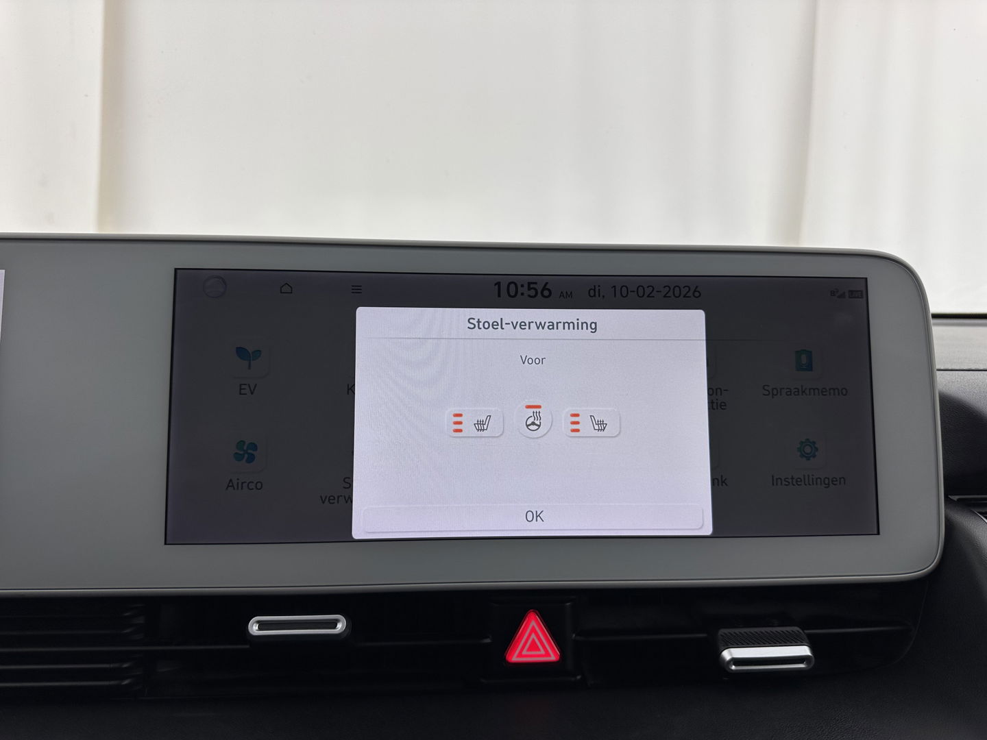 Hyundai IONIQ 5 Connect 73kWh [ 3-Fase-11kW ] {SOH-100%} (INCL-BTW) Aut *LEATHER-FABRIC | FULL-LED | DIGI-COCKPIT | AMBIENTLIGHT | DAB | SHIFTPADDLES | HEAD-UP | NAVI-FULLMAP | KEYLESS | CAMERA | HEATED-COMFORTSEATS | TOWBAR | PRIVACYGLASS  | 19"AL