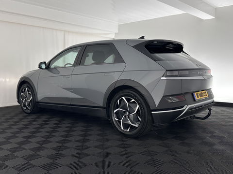 Hyundai IONIQ 5 Connect 73kWh [ 3-Fase-11kW ] {SOH-100%} (INCL-BTW) Aut *LEATHER-FABRIC | FULL-LED | DIGI-COCKPIT | AMBIENTLIGHT | DAB | SHIFTPADDLES | HEAD-UP | NAVI-FULLMAP | KEYLESS | CAMERA | HEATED-COMFORTSEATS | TOWBAR | PRIVACYGLASS  | 19"AL