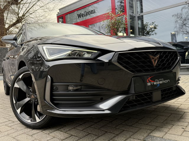 CUPRA Leon Sportstourer - 1.4 e-Hybrid AUT. *!* RADAR/ LED/ CARPLAY/ 18 INCH/ STOEL&STUUR VERWARMING *!*