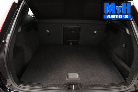 Volvo XC40 1.5 T5 Recharge Inscription Expression|TREKH|LED