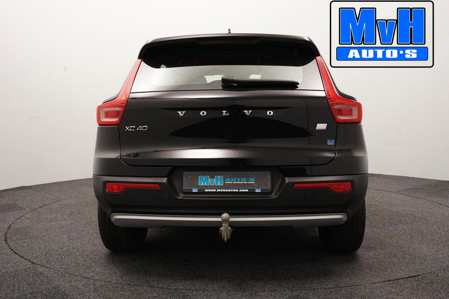 Volvo XC40 1.5 T5 Recharge Inscription Expression|TREKH|LED