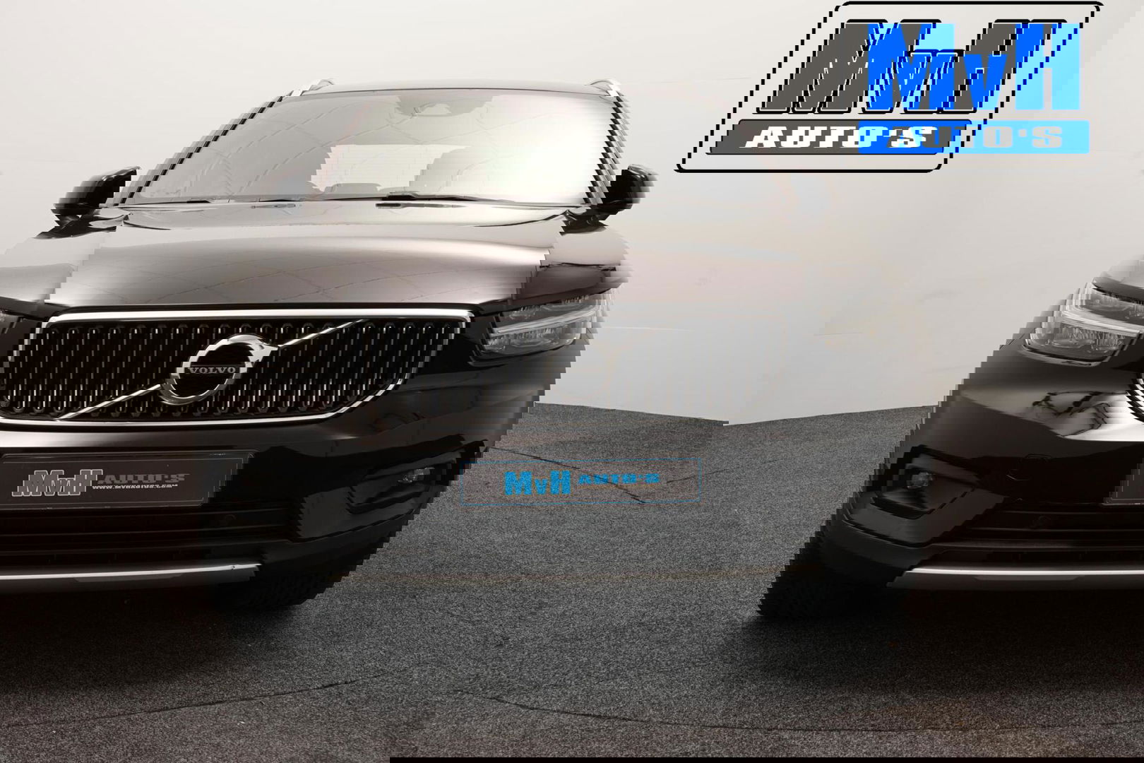 Volvo XC40 1.5 T5 Recharge Inscription Expression|TREKH|LED