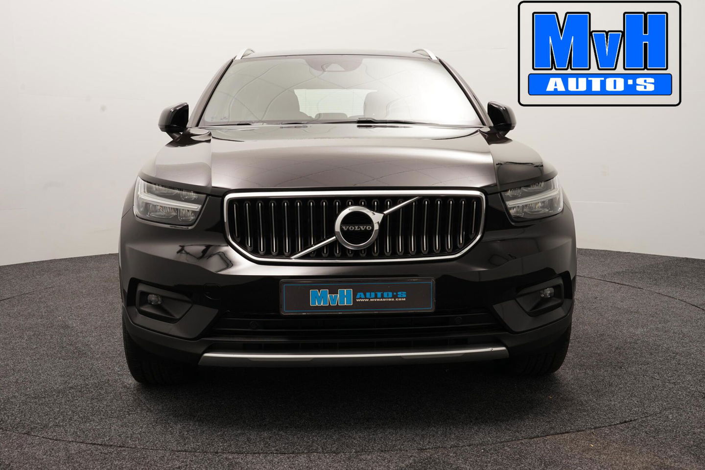 Volvo XC40 1.5 T5 Recharge Inscription Expression|TREKH|LED