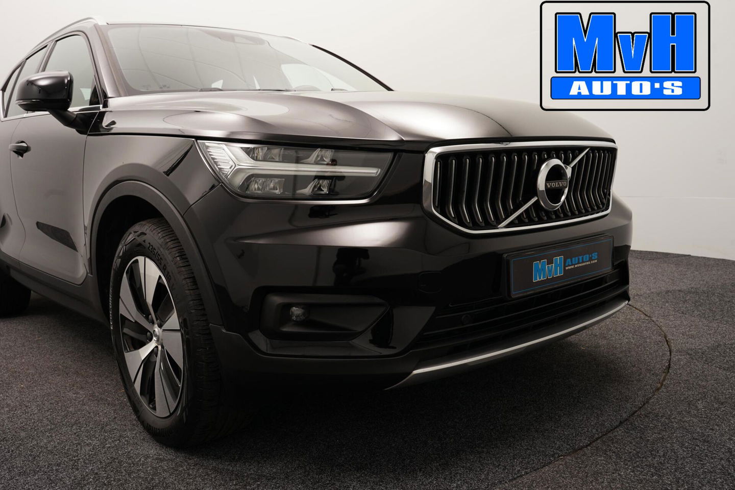 Volvo XC40 1.5 T5 Recharge Inscription Expression|TREKH|LED