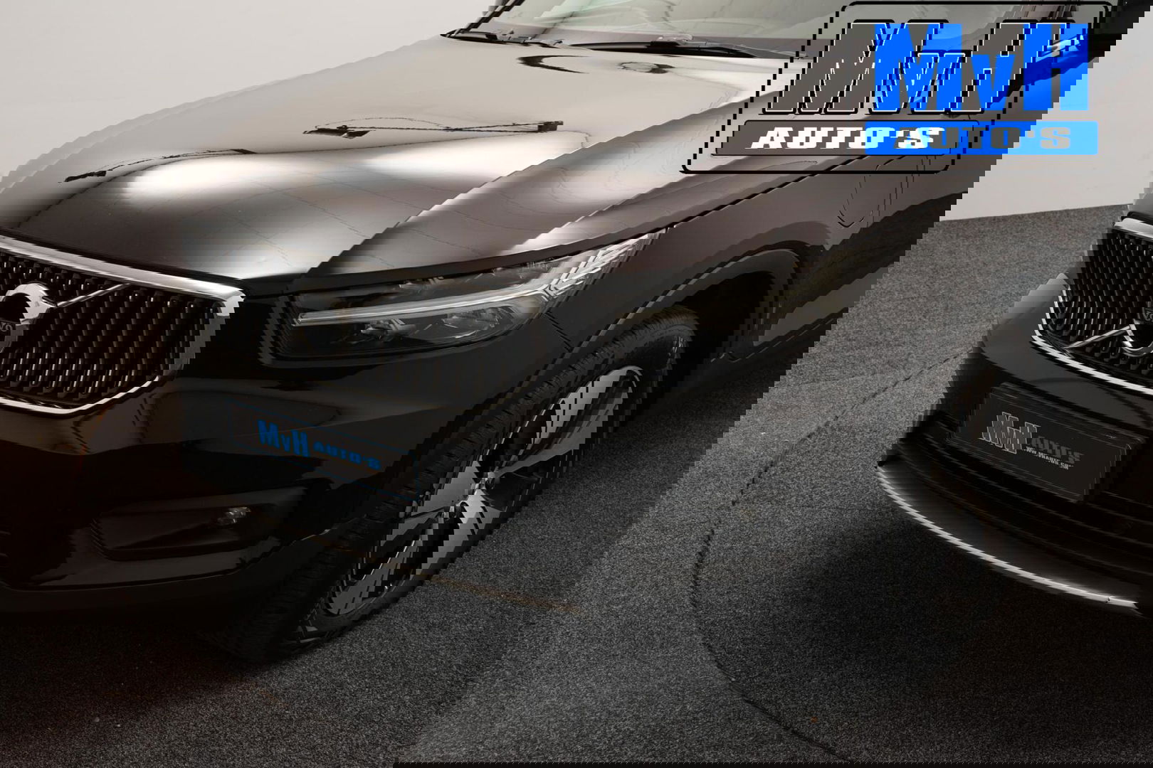 Volvo XC40 1.5 T5 Recharge Inscription Expression|TREKH|LED