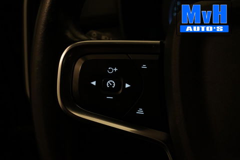 Volvo XC40 1.5 T5 Recharge Inscription Expression|TREKH|LED