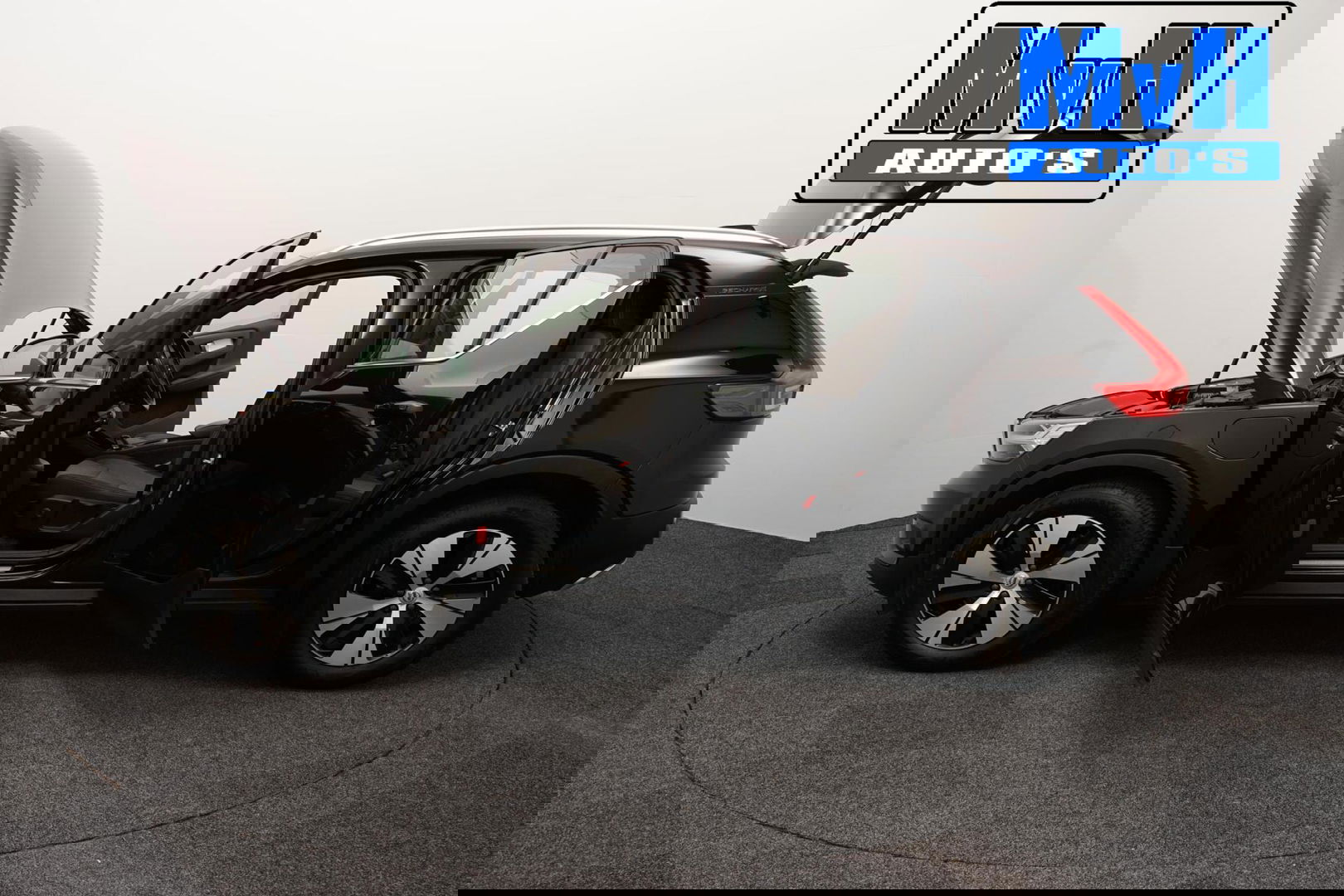 Volvo XC40 1.5 T5 Recharge Inscription Expression|TREKH|LED