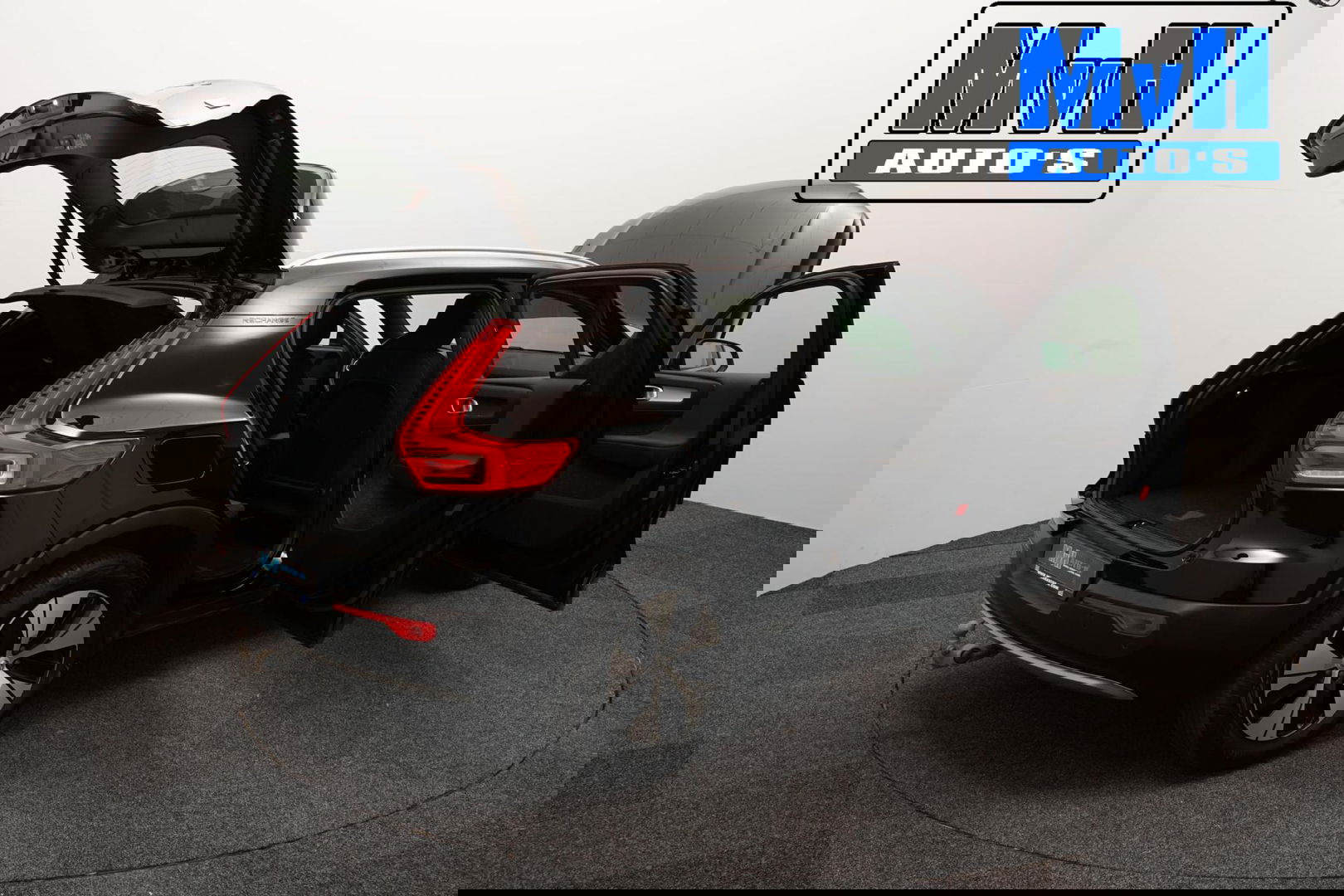 Volvo XC40 1.5 T5 Recharge Inscription Expression|TREKH|LED