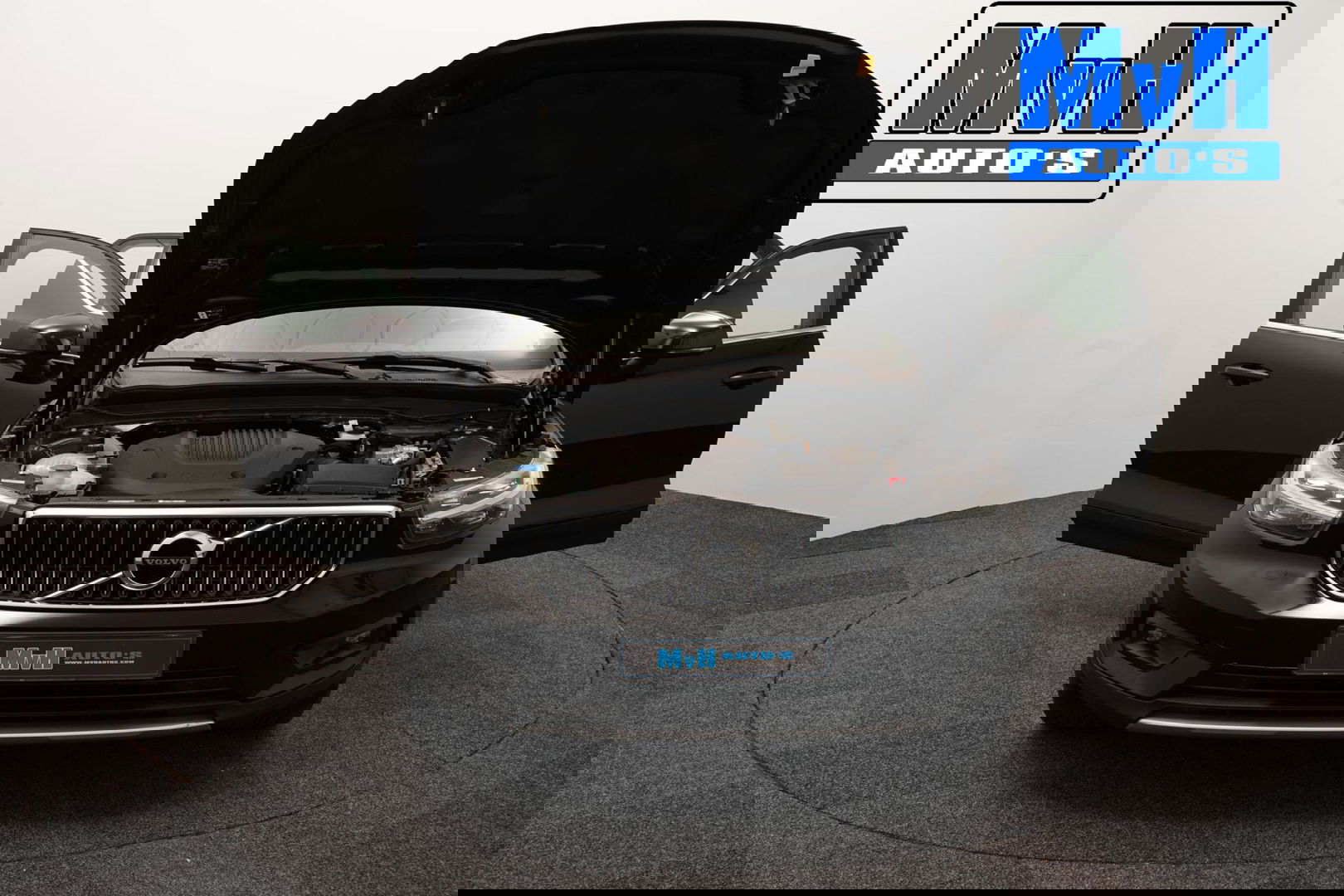 Volvo XC40 1.5 T5 Recharge Inscription Expression|TREKH|LED