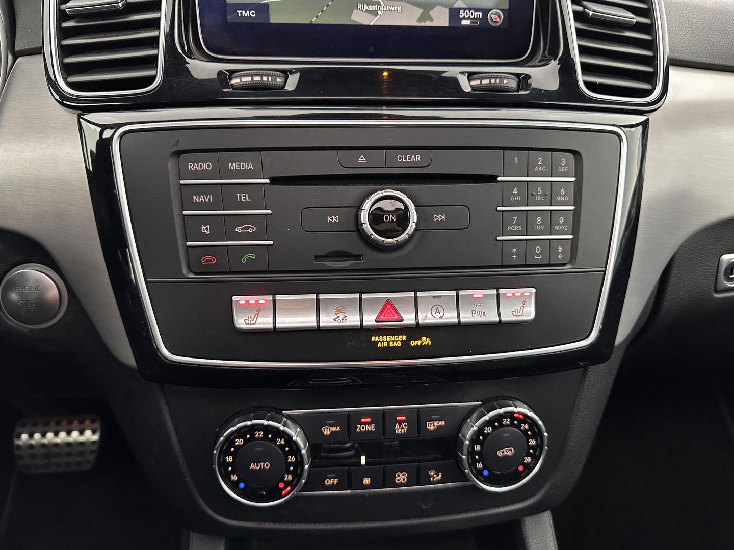 Mercedes-Benz GLE 350 d 4MATIC AMG Sport Edition (INCL-BTW) *PANO | DISTRONIC-PLUS | LEATHER | FULL-LED | BLINDSPOT | HARMAN/KARDON | TOPVIEW | MEMORY-PACK | AIRSUSPENSION | HEATED-COMFORTSEATS | NAVI-FULLMAP | PRIVACYGLASS | 21"ALU*