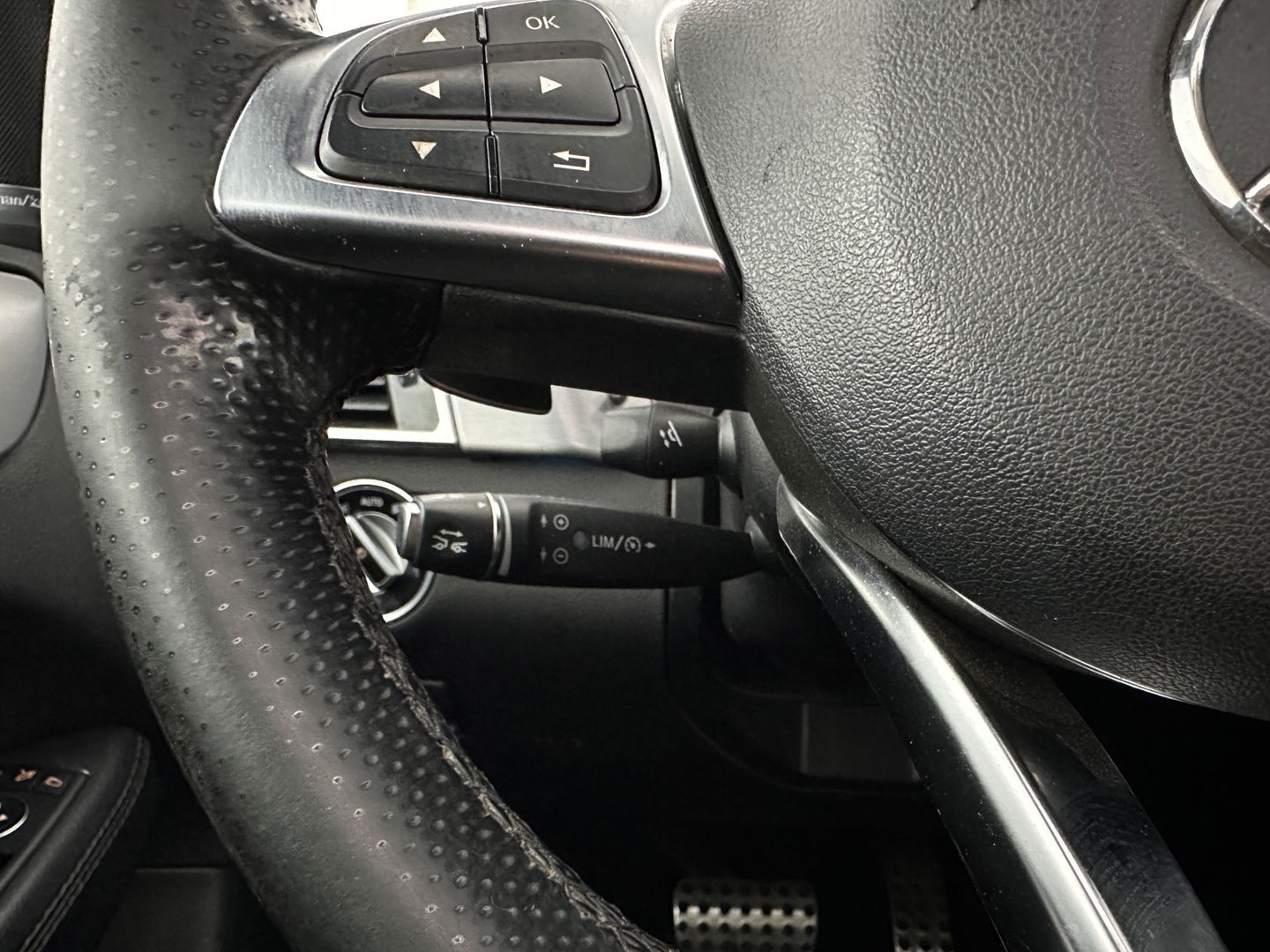 Mercedes-Benz GLE 350 d 4MATIC AMG Sport Edition (INCL-BTW) *PANO | DISTRONIC-PLUS | LEATHER | FULL-LED | BLINDSPOT | HARMAN/KARDON | TOPVIEW | MEMORY-PACK | AIRSUSPENSION | HEATED-COMFORTSEATS | NAVI-FULLMAP | PRIVACYGLASS | 21"ALU*