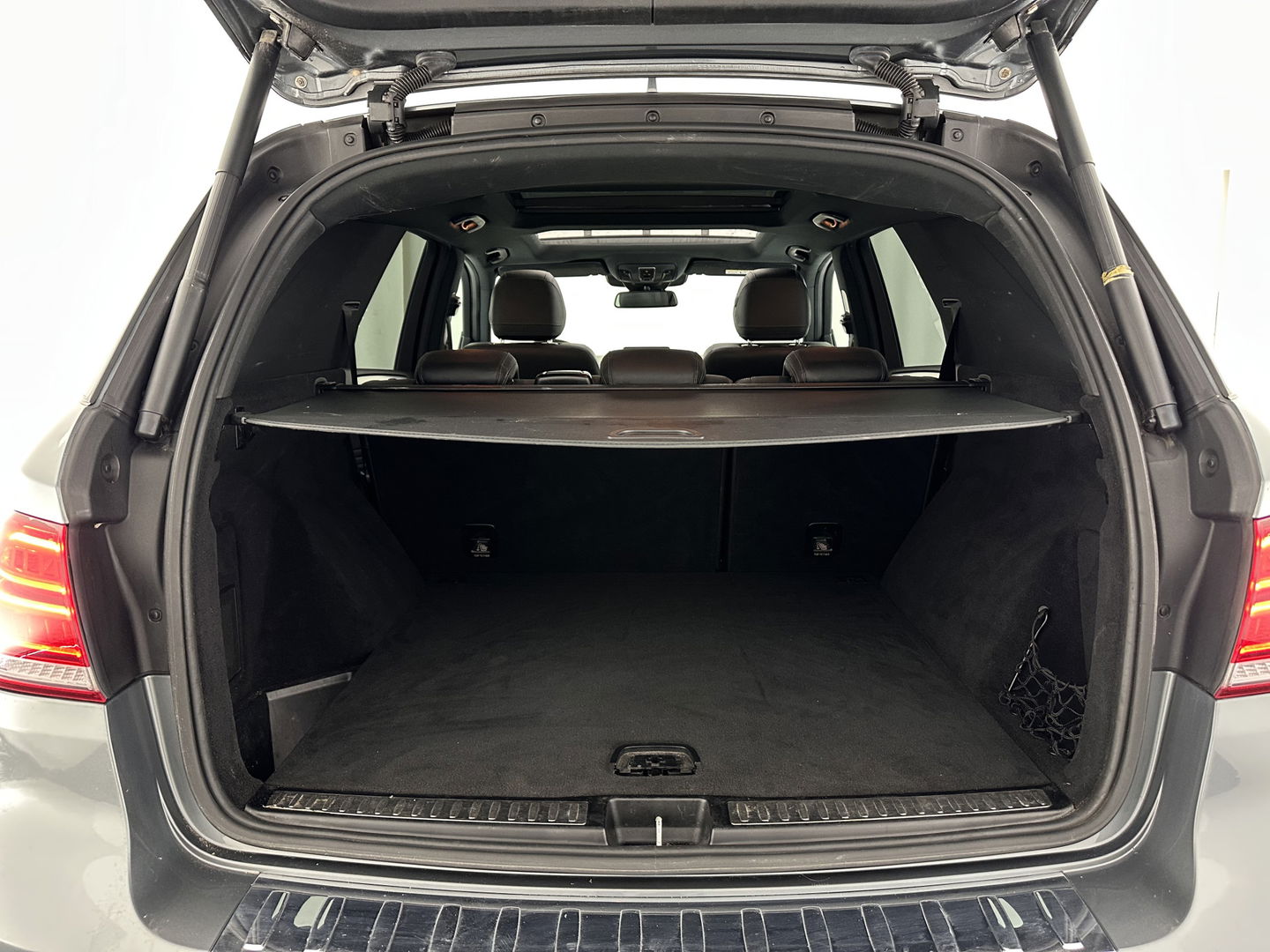 Mercedes-Benz GLE 350 d 4MATIC AMG Sport Edition (INCL-BTW) *PANO | DISTRONIC-PLUS | LEATHER | FULL-LED | BLINDSPOT | HARMAN/KARDON | TOPVIEW | MEMORY-PACK | AIRSUSPENSION | HEATED-COMFORTSEATS | NAVI-FULLMAP | PRIVACYGLASS | 21"ALU*