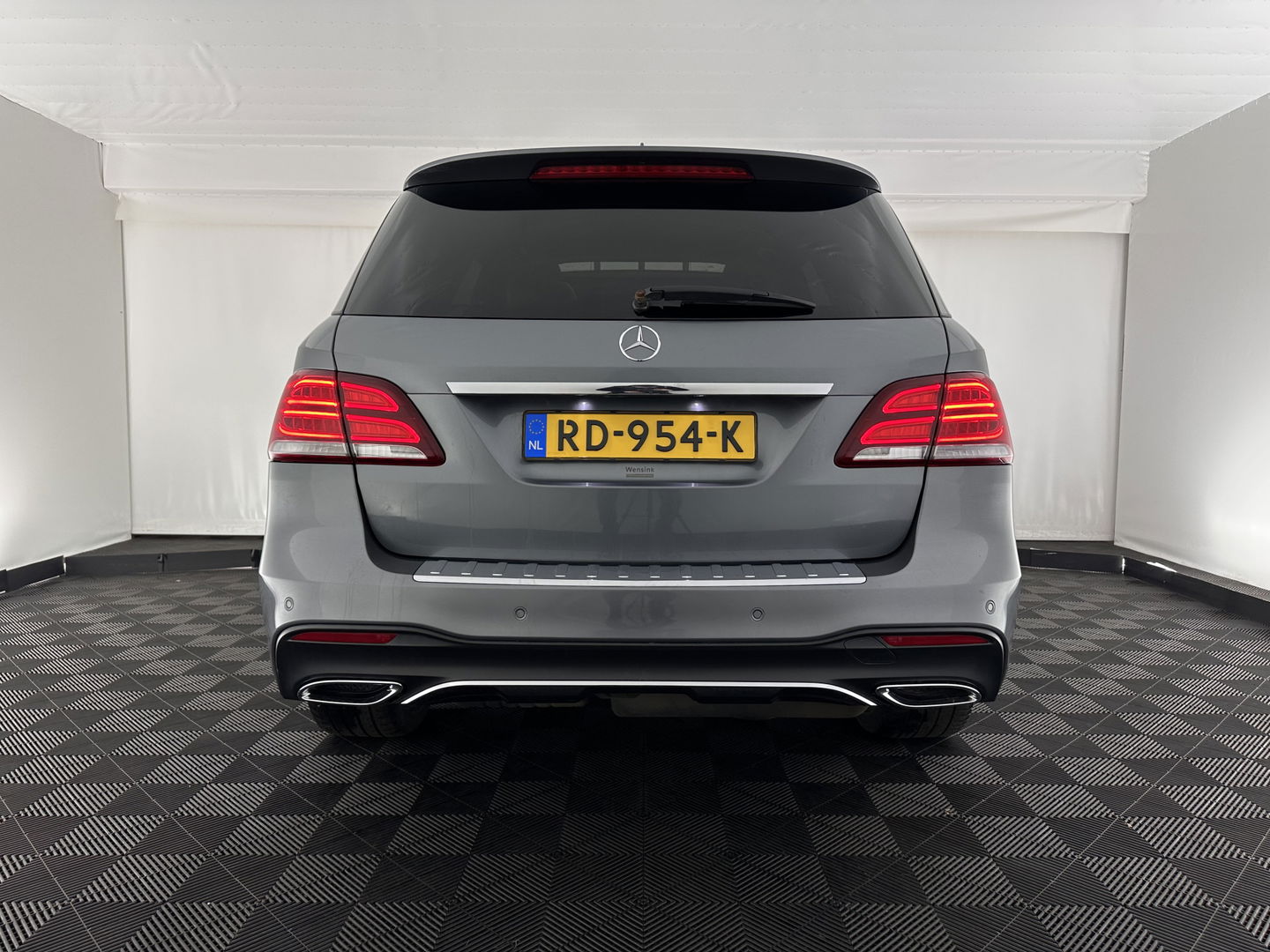Mercedes-Benz GLE 350 d 4MATIC AMG Sport Edition (INCL-BTW) *PANO | DISTRONIC-PLUS | LEATHER | FULL-LED | BLINDSPOT | HARMAN/KARDON | TOPVIEW | MEMORY-PACK | AIRSUSPENSION | HEATED-COMFORTSEATS | NAVI-FULLMAP | PRIVACYGLASS | 21"ALU*