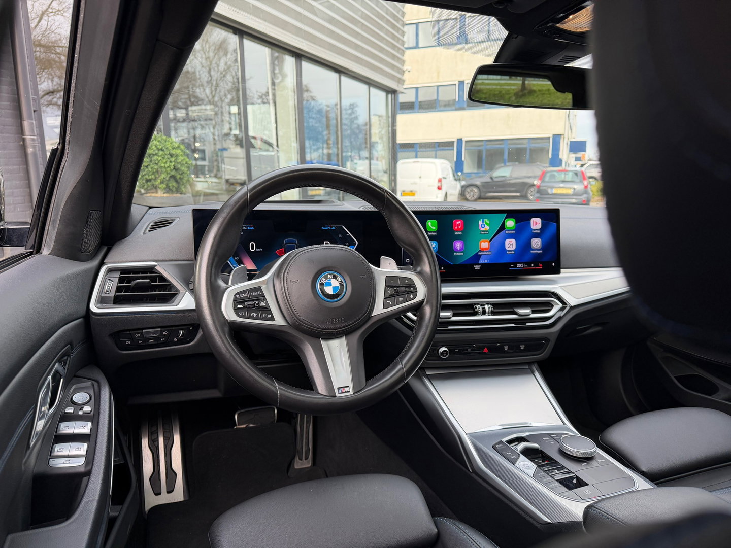 BMW 3 Serie Touring 330e High Exe M-Sport|Pano|Harman/Kardon|Head-Up|Memory|ACC|Camera|Leder|Carplay|292PK