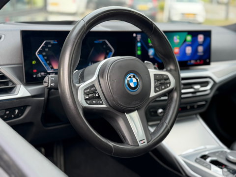 BMW 3 Serie Touring 330e High Exe M-Sport|Pano|Harman/Kardon|Head-Up|Memory|ACC|Camera|Leder|Carplay|292PK
