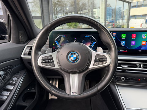 BMW 3 Serie Touring 330e High Exe M-Sport|Pano|Harman/Kardon|Head-Up|Memory|ACC|Camera|Leder|Carplay|292PK