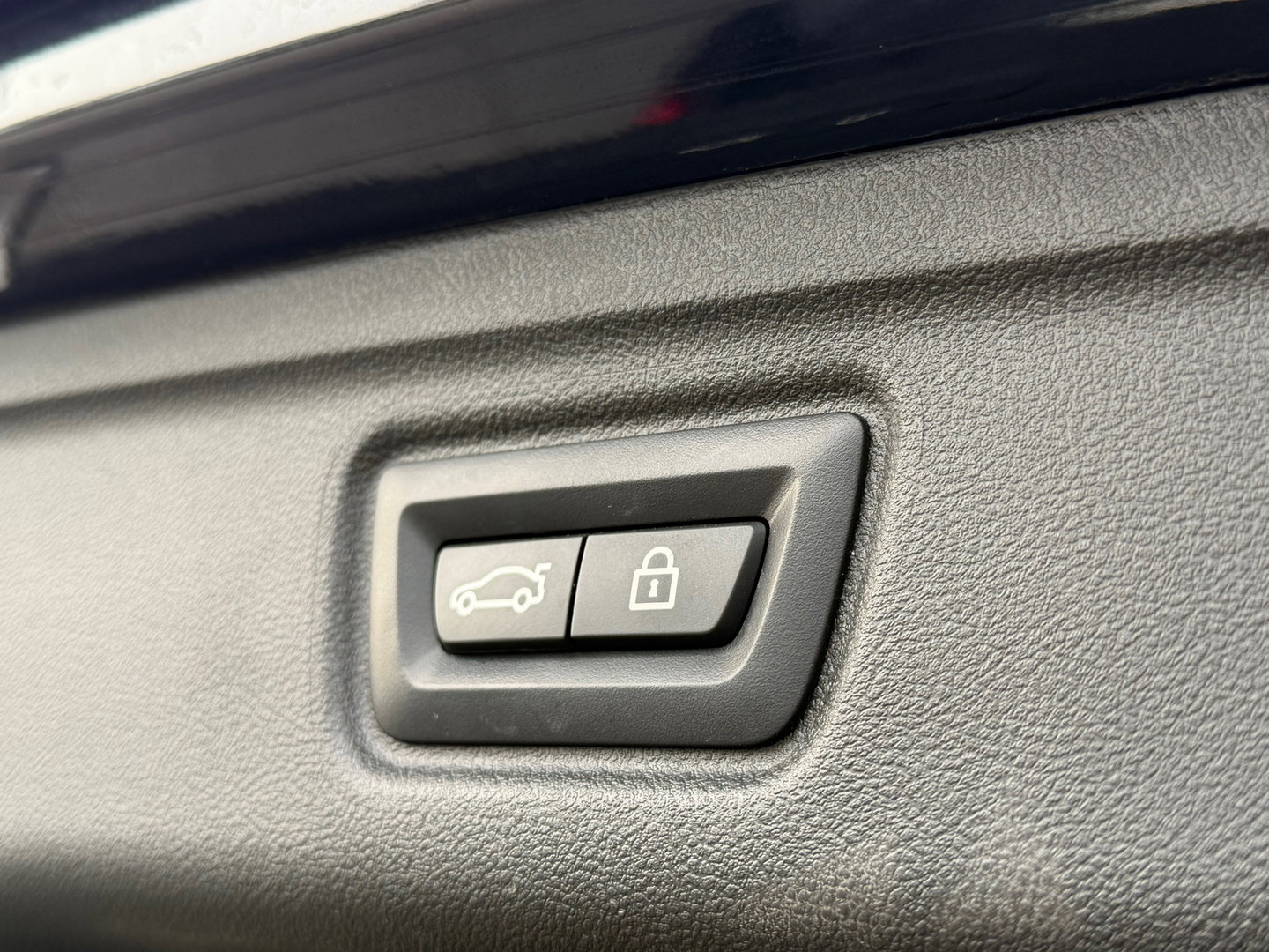 BMW 3 Serie Touring 330e High Exe M-Sport|Pano|Harman/Kardon|Head-Up|Memory|ACC|Camera|Leder|Carplay|292PK