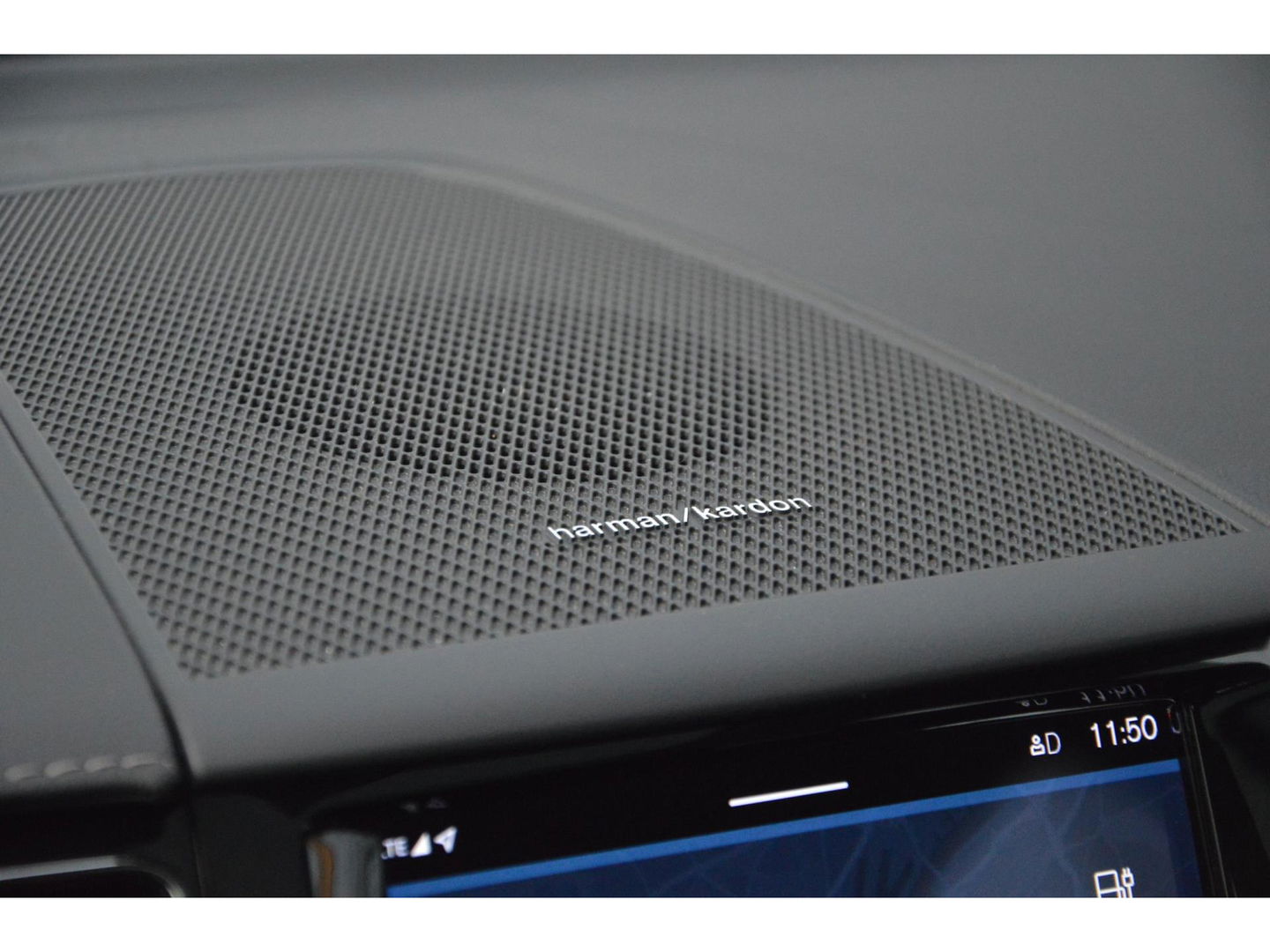 Volvo XC60 T6 Hybride LONG RANGE | Luchtvering | Massage | Stoelventilatie | Panoramadak | 360° Camera | Harman/Kardon |