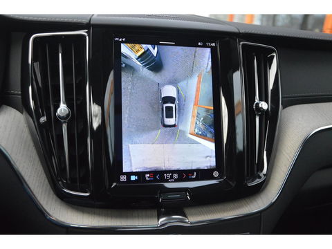 Volvo XC60 T6 Hybride LONG RANGE | Luchtvering | Massage | Stoelventilatie | Panoramadak | 360° Camera | Harman/Kardon |