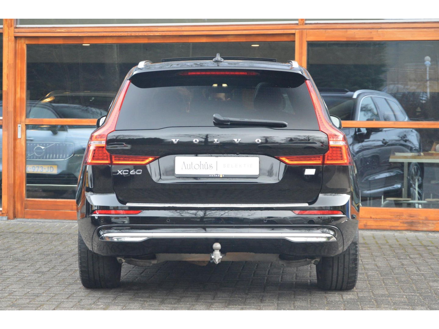 Volvo XC60 T6 Hybride LONG RANGE | Luchtvering | Massage | Stoelventilatie | Panoramadak | 360° Camera | Harman/Kardon |