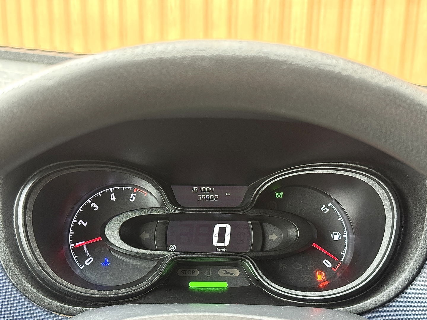 Opel Vivaro 1.6 CDTI L1H1 Sport EcoFlex | 3 Persoons | Camera | Navigatie | Trekhaak | Airconditioning | Cruise Control | Parkeersensoren | Bluetooth | Multifunctioneel Stuurwiel |