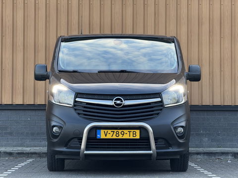 Opel Vivaro 1.6 CDTI L1H1 Sport EcoFlex | 3 Persoons | Camera | Navigatie | Trekhaak | Airconditioning | Cruise Control | Parkeersensoren | Bluetooth | Multifunctioneel Stuurwiel |