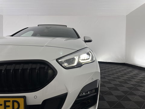 BMW 2 Serie Gran Coupé 220i M-Sportpack Business Edition (INCL-BTW) Aut. *PANO | MICROFIBRE-SPORTSEATS | FULL-LED | DIGI-COCKPIT | CAMERA | NAVI-FULLMAP | HIFI-SOUND | DAB+ | ECC | PDC | CRUISE | CARPLAY | KEYLESS | PRIVACYGLASS | 18"ALU*
